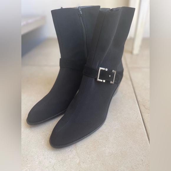 Stuart Weitzman Black Heeled Boots - Picture 1 of 7